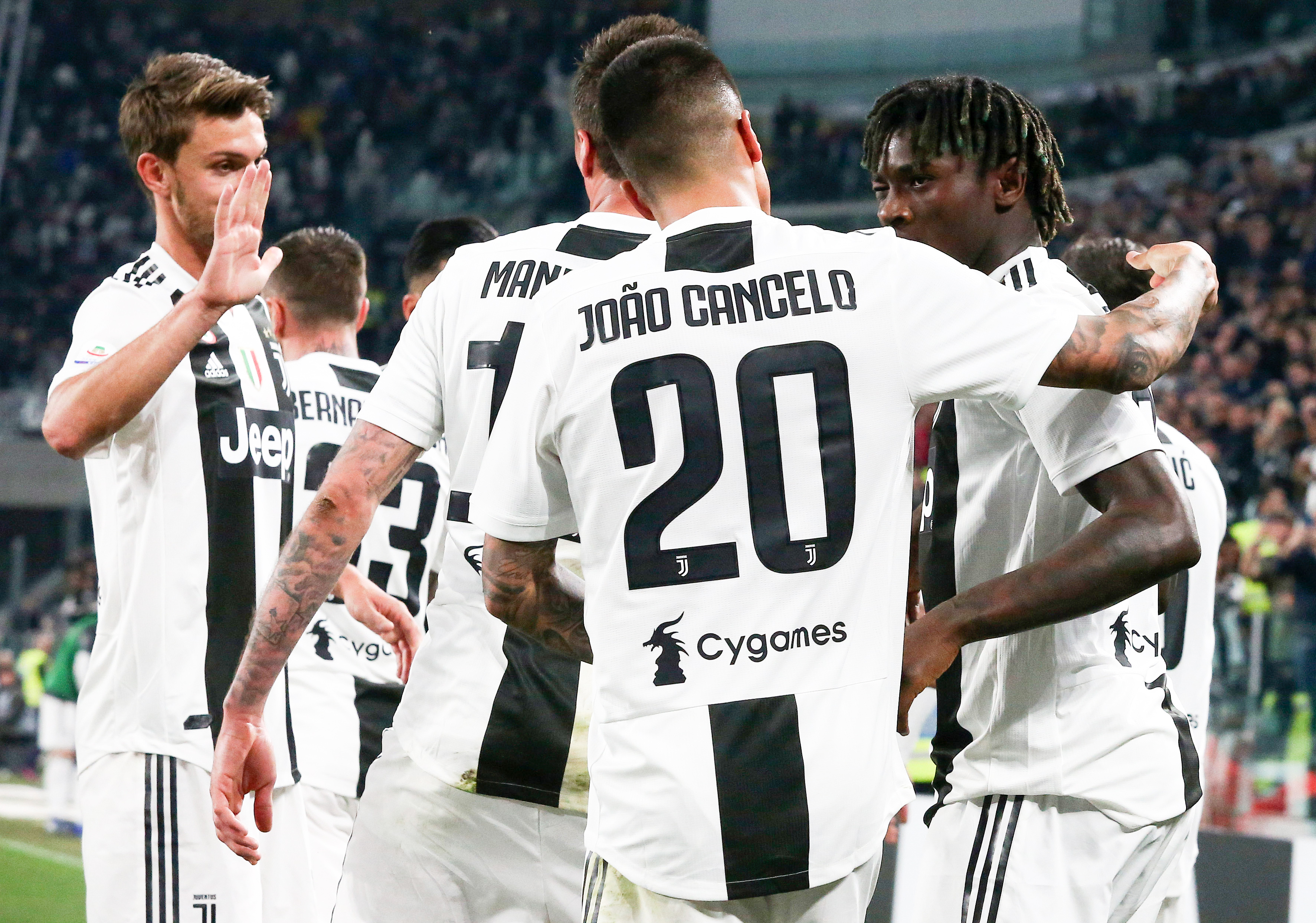 1-3遗憾无缘冠军，穆勒赛后社媒晒照感谢球迷支持