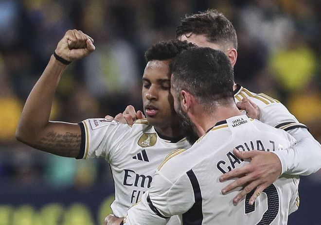 世体：巴萨内部认为凯恩很乐意来到西甲，莱万是一个很好先例