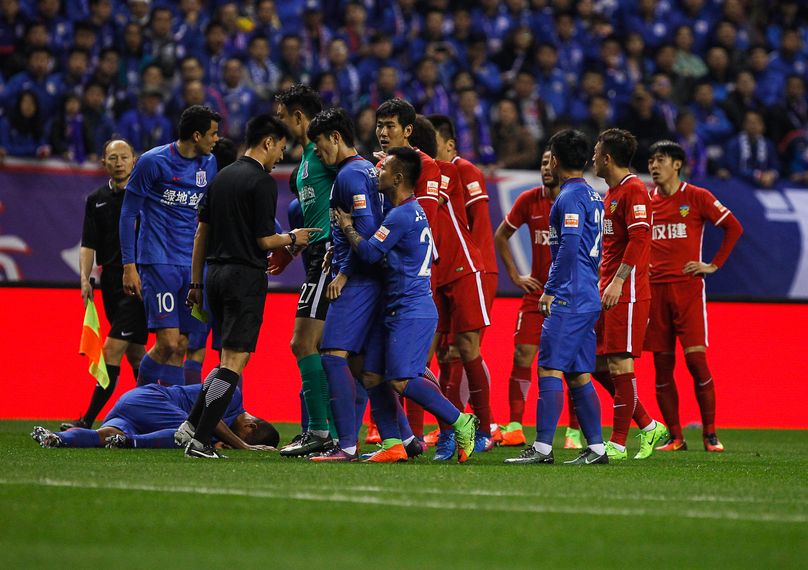 东体：阿苏埃最快16日返回上海，陈晋一最早19日归队