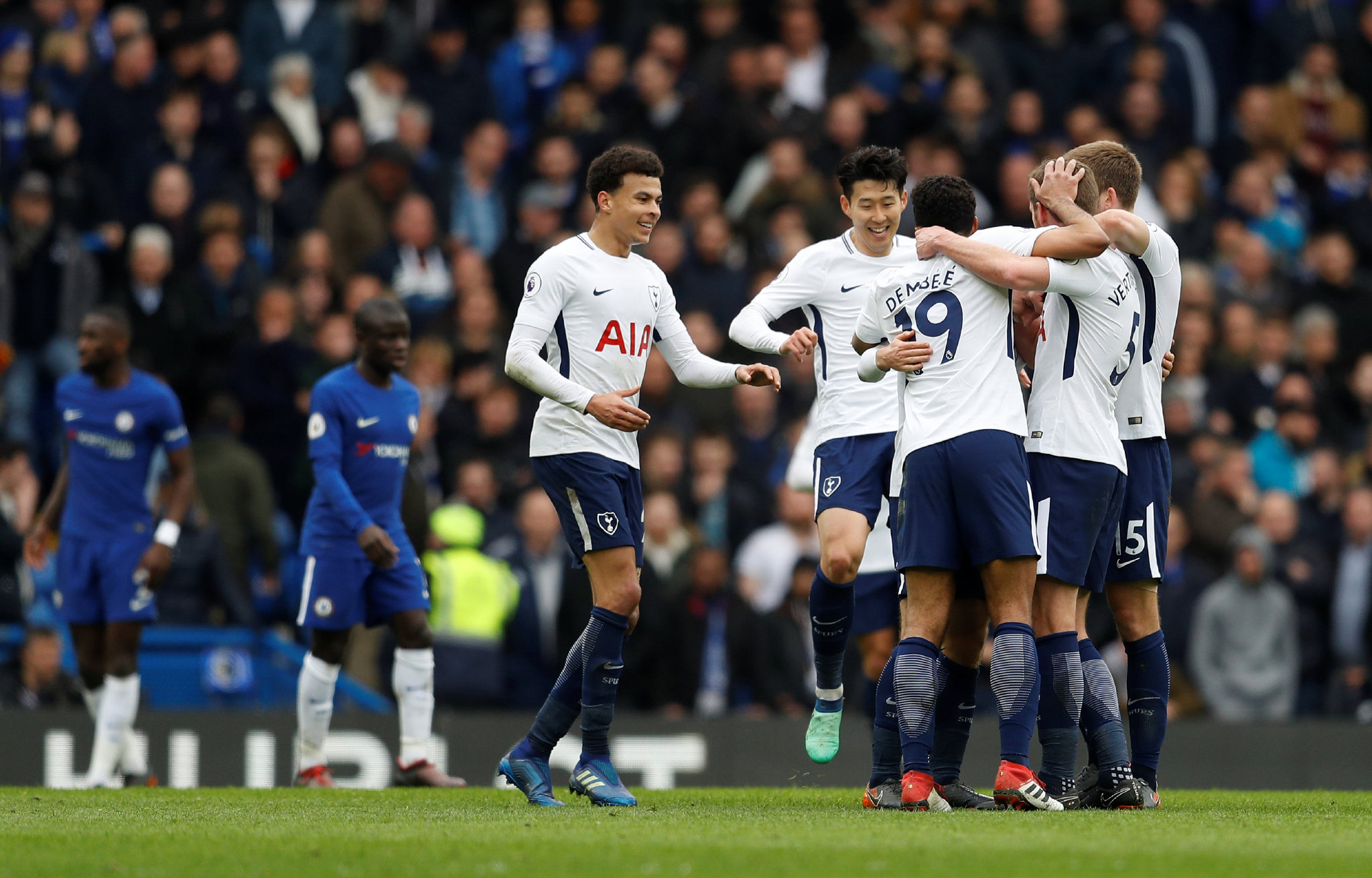 懂球译站 ｜ 英超想卫冕，为何这么难？（懂球译站 ｜ 英超卫冕之路，为何步步维艰？）