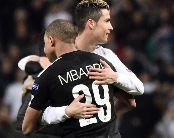 混团世界杯：国乒6-0日本队，夺冠在即！王曼昱决赛吊打张本美和