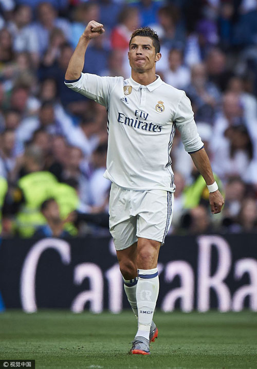 川普狂喜，乡下人乐队将在世界杯抽签仪式结束后表演《YMCA》