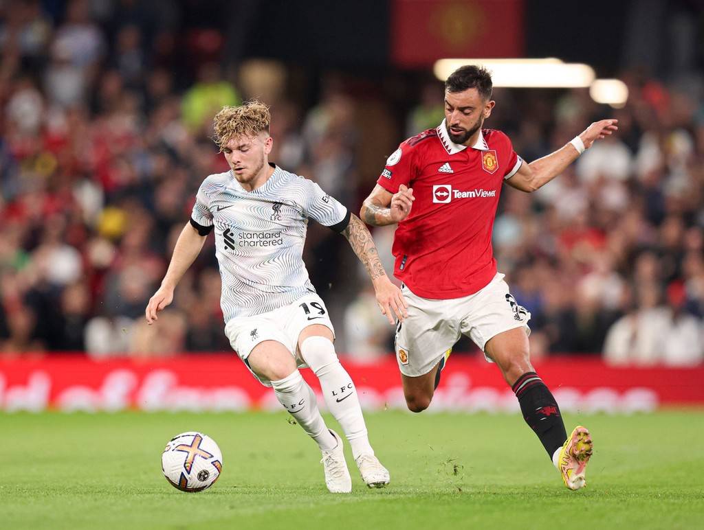 欧冠淘汰赛前瞻：巴萨客场挑战曼联,（欧冠淘汰赛前瞻：巴萨做客挑战曼联）