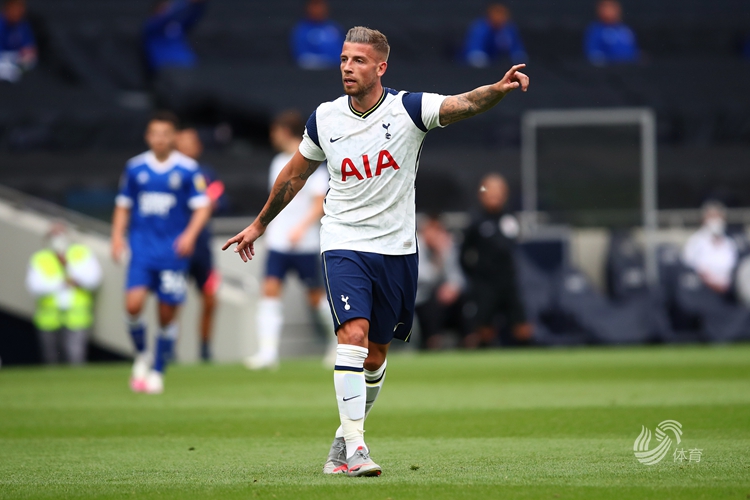 足球联赛积分榜最新动态（足球联赛积分榜最新速报）