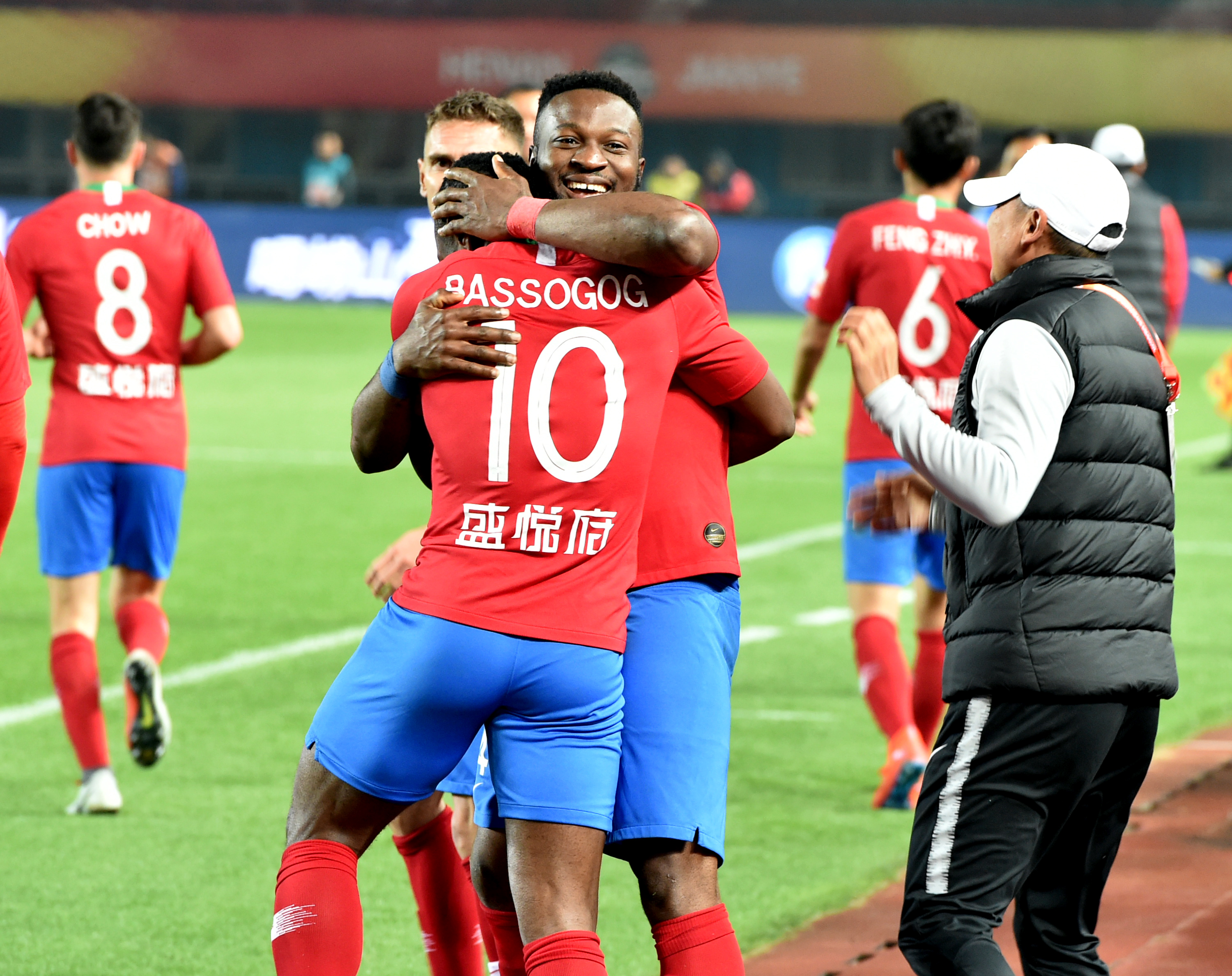 伊萨克数据：上场68分钟1次射门，未能进球，传球11次